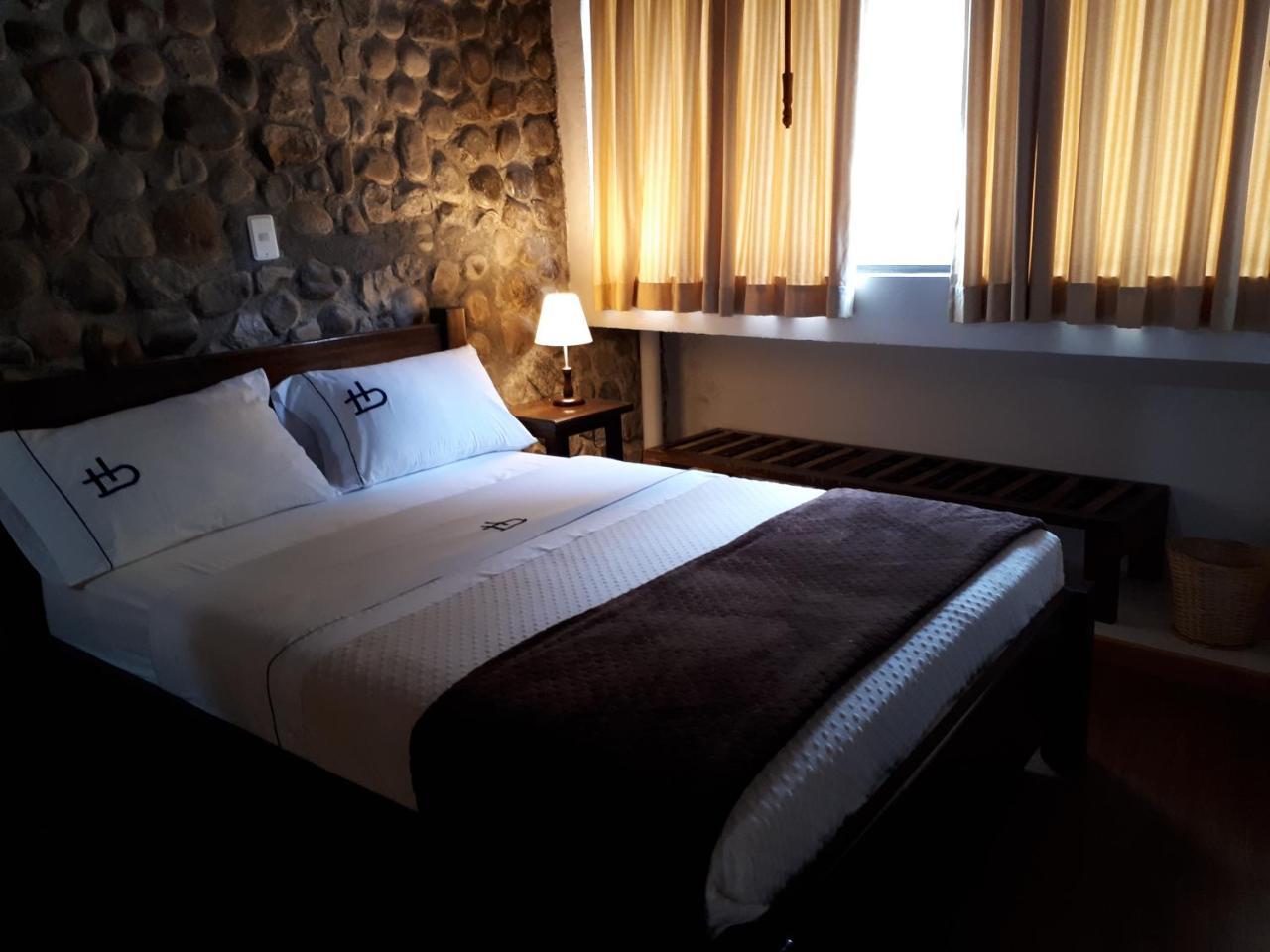 Ecohotel Bordones Isnos Kültér fotó