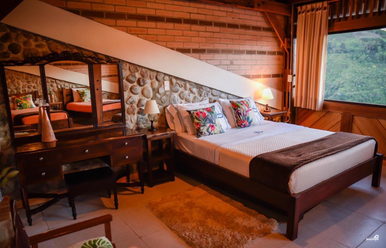 Ecohotel Bordones Isnos Kültér fotó